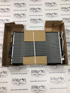 Радиатор кондиционера на Mercedes W221